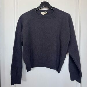 Aritzia Golden by TNA Cropped Crewneck Knit Sweater 90% Wool 10% Cashmere